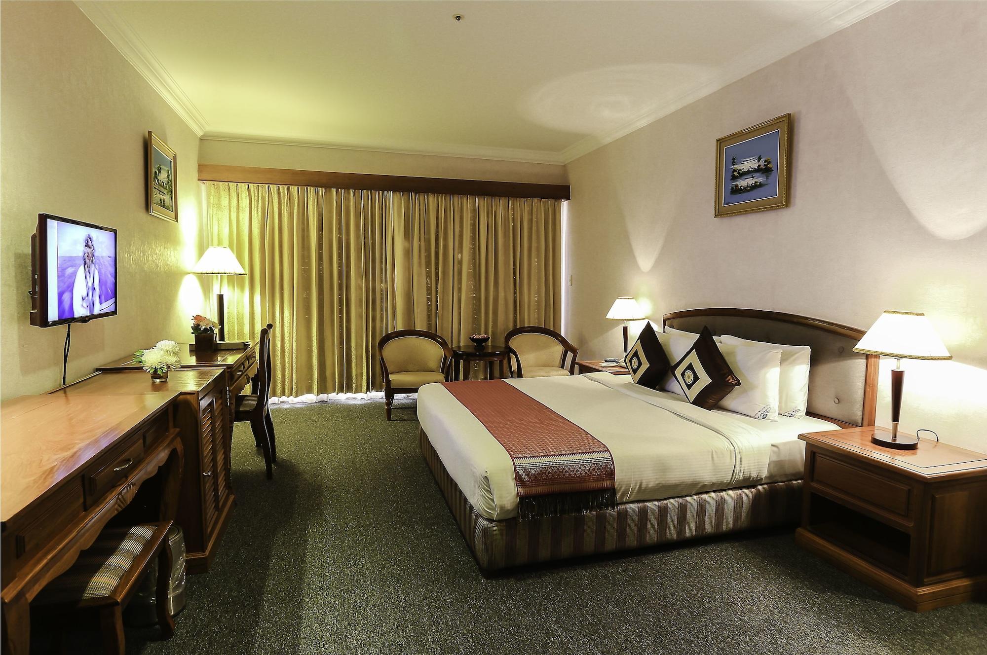Angkor Howard Hotel Siem Reap Buitenkant foto