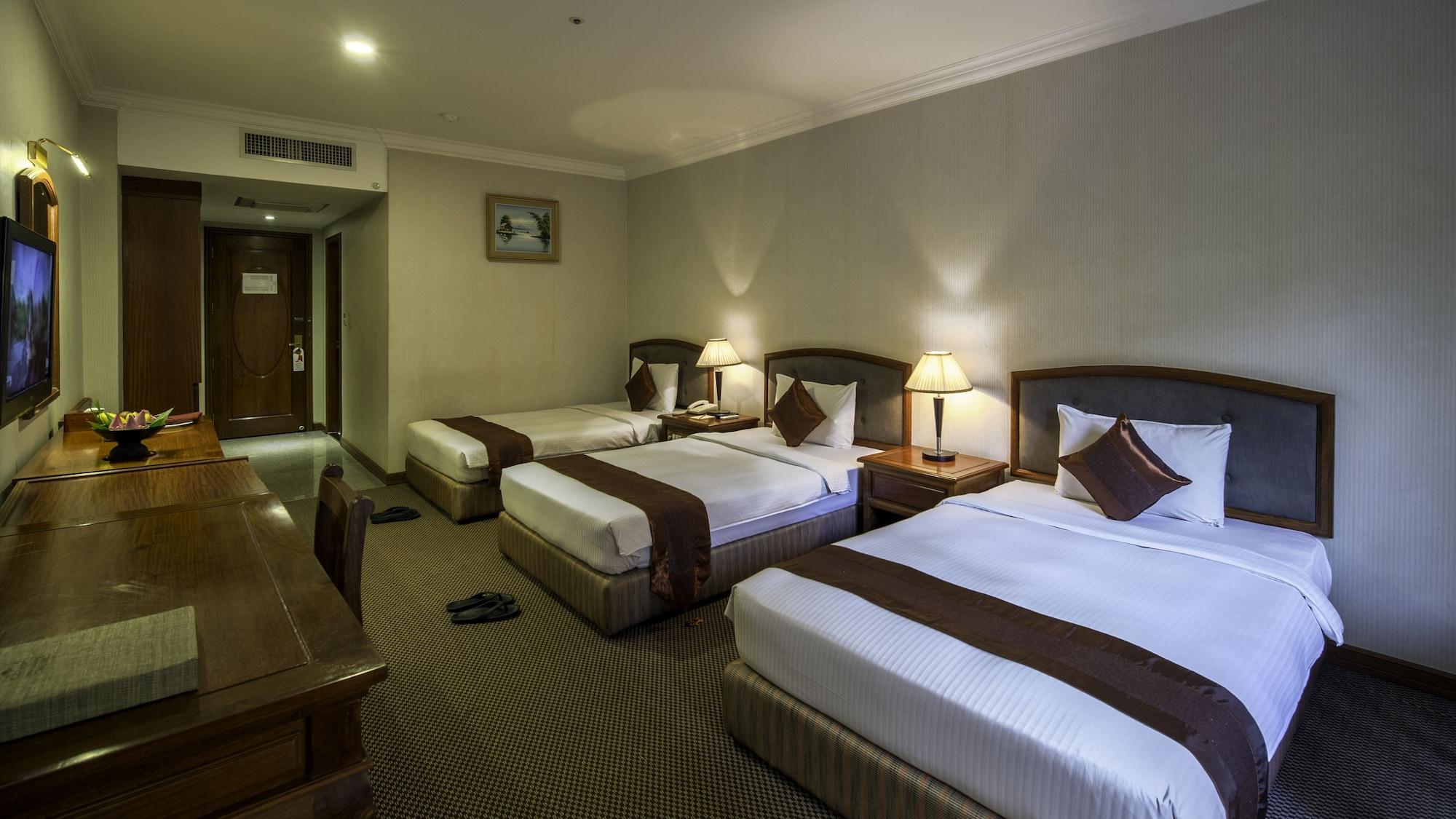 Angkor Howard Hotel Siem Reap Buitenkant foto